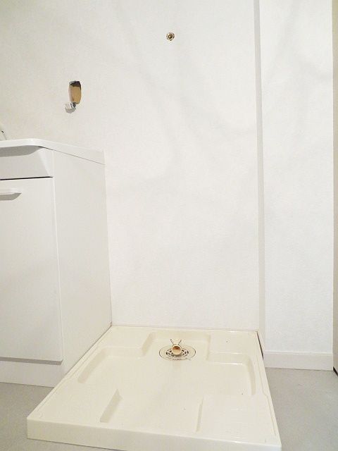 Other room space. Washing machine Storage ☆