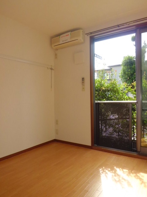 Living and room.  ☆ Brightly, It may be well-ventilated ☆ 