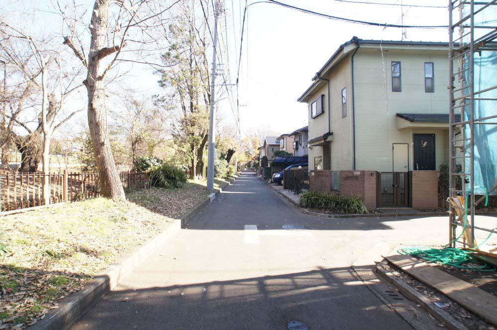 Local photos, including front road. There a front road and refreshing.