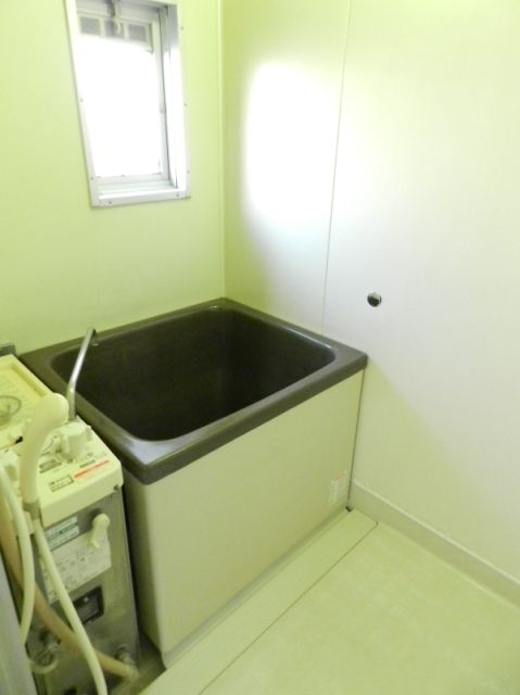 Bath. Bathroom with a window