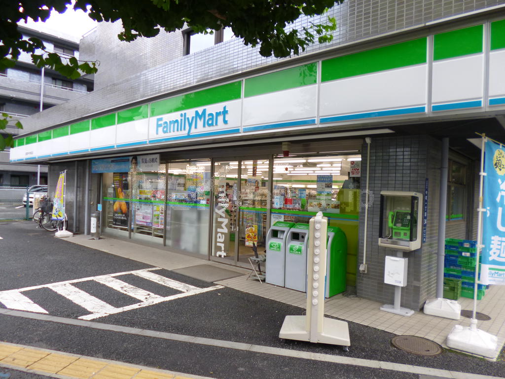 Convenience store. FamilyMart Musashino Nakamachi new road shop until the (convenience store) 368m