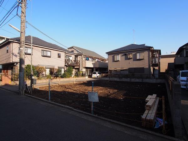 Local appearance photo. Local (11 May 2013) Shooting