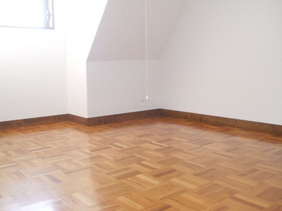 Other room space. High-ceilinged (vertical you) loft 5 Pledge with