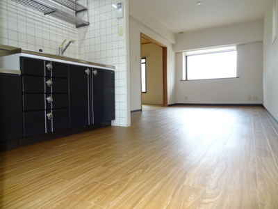 Living and room. Because there is a window in the kitchen aside, Ventilation is also OK.