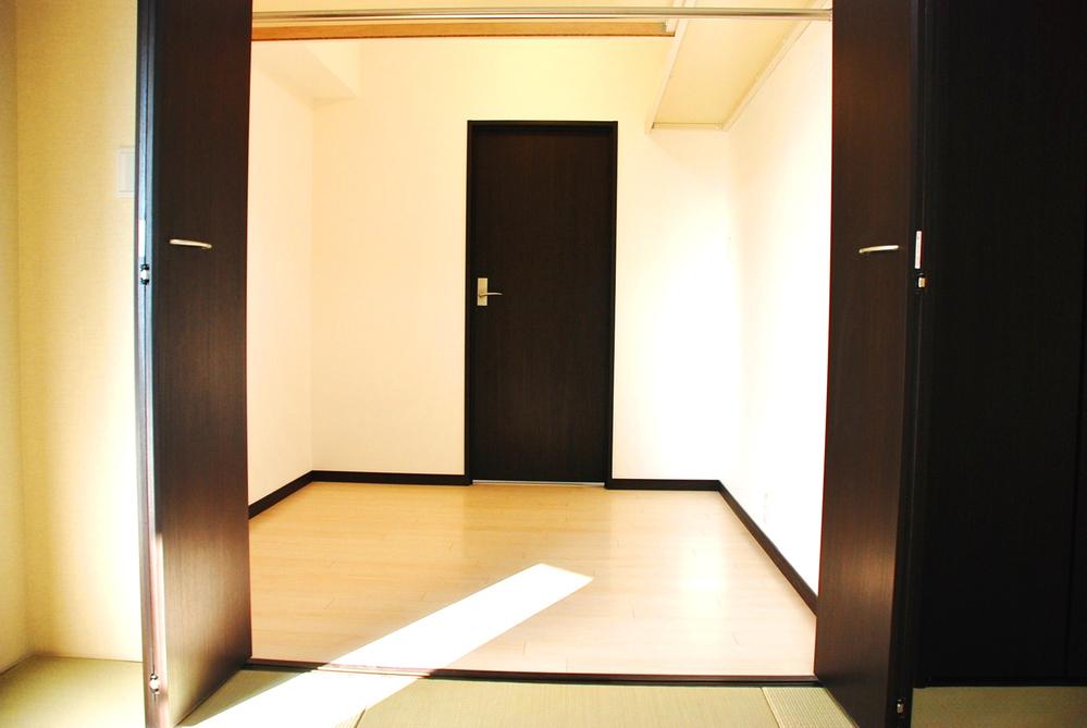 Receipt. Indoor (12 May 2013) shooting 3 Pledge of walk-in closet