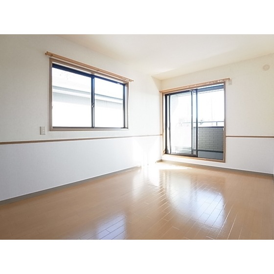 Living and room. A thing of the B-1