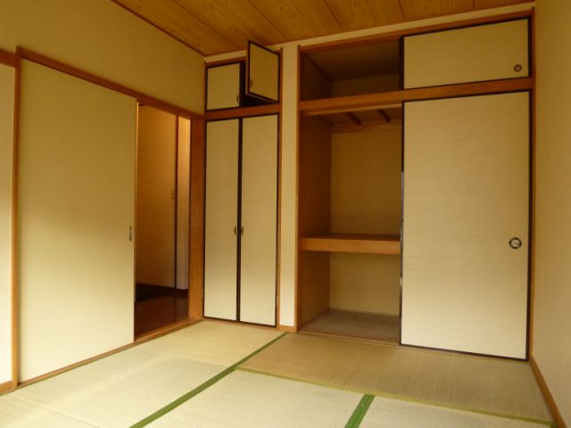 Living and room. Japanese-style storage