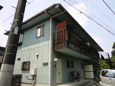 Building appearance. This quiet location