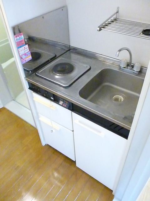 Kitchen. It is a kitchen with electric stove.