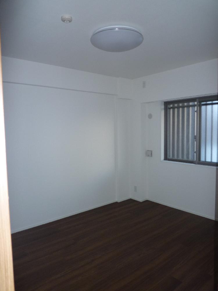 Non-living room. Western-style about 6.5 tatami mats (12 May 2013) Shooting