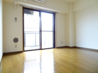 Living and room. LDK 10.4 Pledge