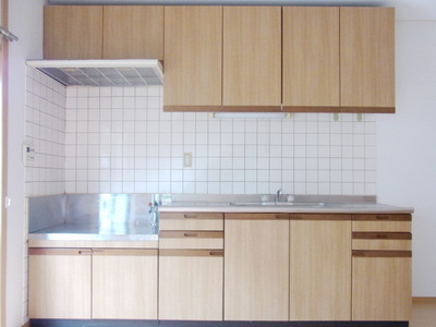 Kitchen. Two-burner stove installation Allowed