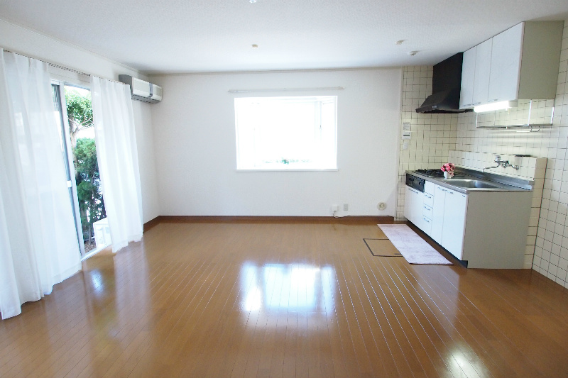 Living and room. Floor of flooring is easier than ever with the cleaning