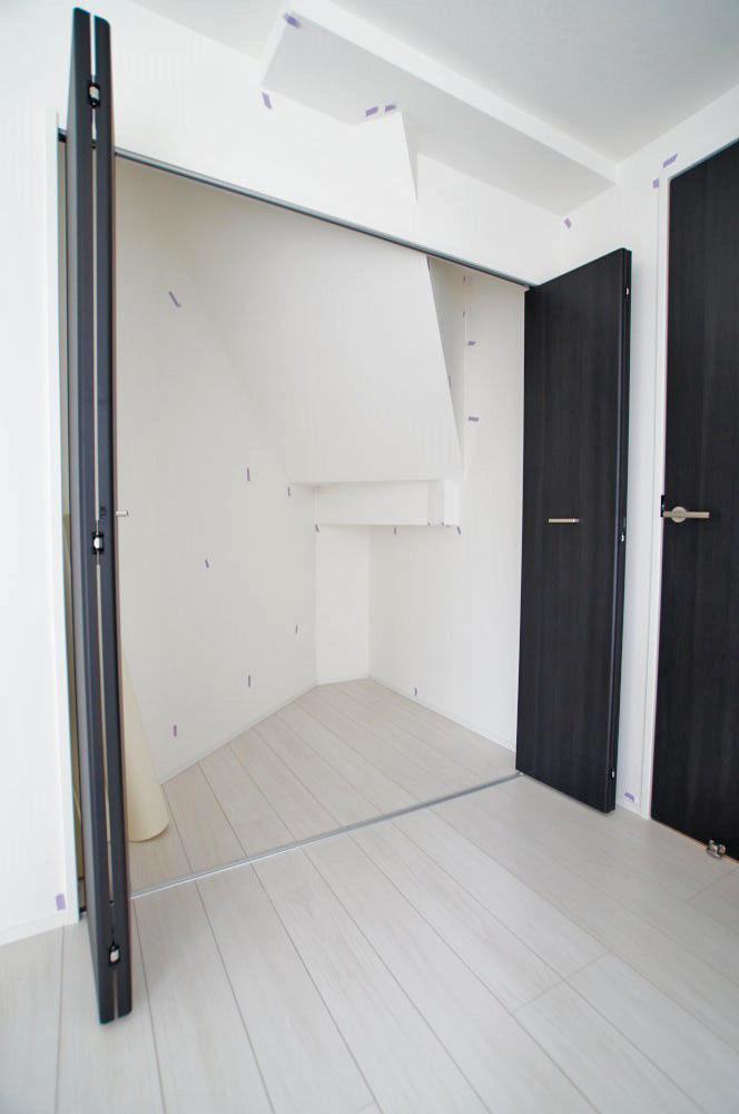 Receipt. Also firmly taken storage.