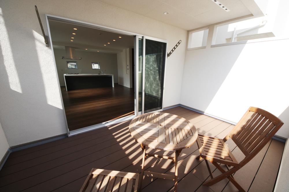 Other introspection. Large wood deck