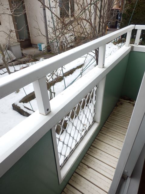 Balcony. Installation of clothesline is also available
