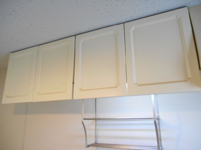 Receipt. Kitchen is the top of the housing