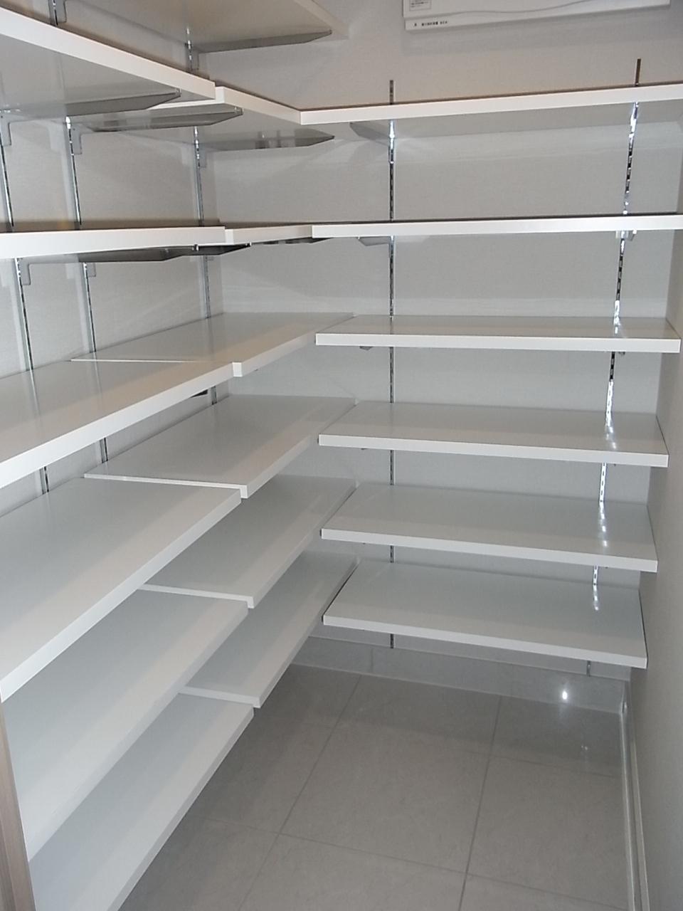 Receipt. Shoes-in closet