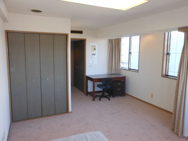 Living and room. It is decorated with a feeling of luxury