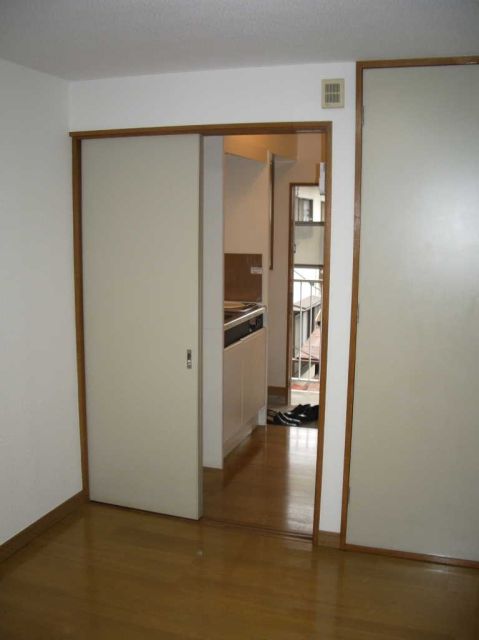 Living and room. South-facing room