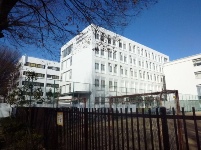 Other. 1900m to Nippon Veterinary and Life Sciences University (Other)