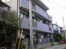 Building appearance. Please consult also Room share