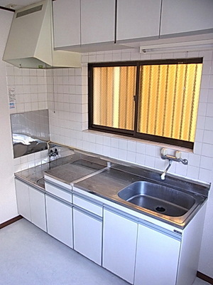 Kitchen. Two-burner gas stove installation Allowed Kitchen