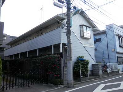 Building appearance. ◆ Kichijoji Station 4-minute walk of the apartment / A 1-minute walk from a convenience store ◆