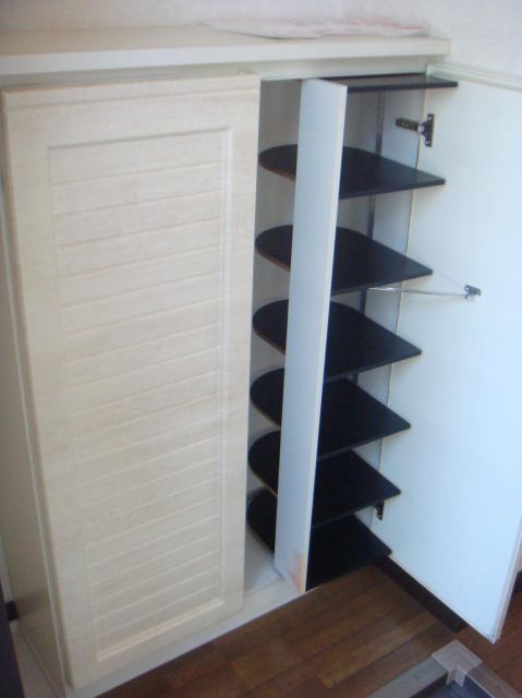 Other room space. Cupboard