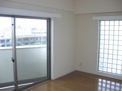 Other. Same floor plan different floor of photo