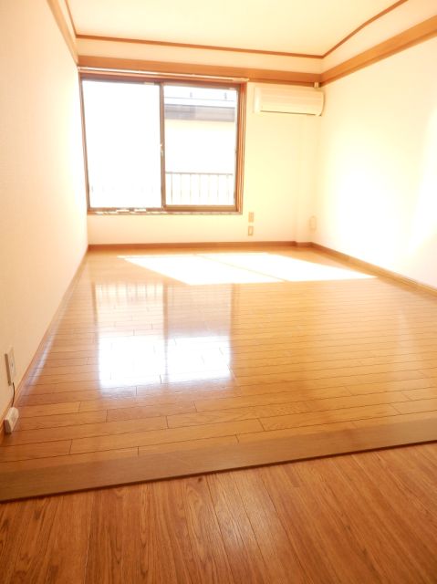 Living and room. Sunny nice flooring of the room