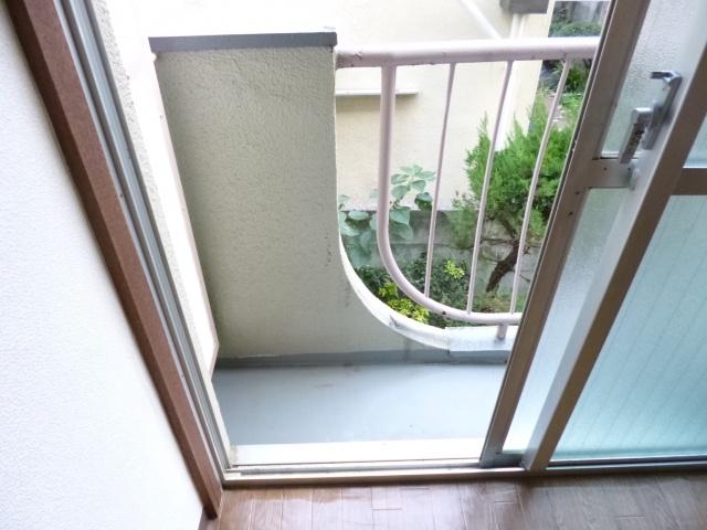 View photos from the dwelling unit