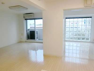 Living and room. Western style room