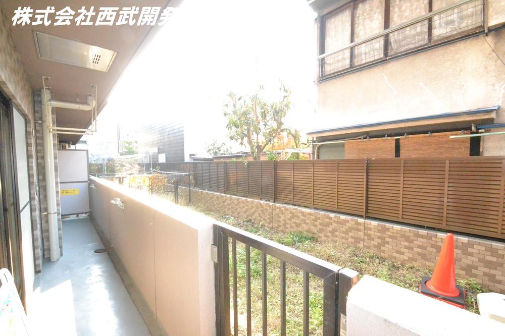 Balcony. Local (12 May 2013) Shooting