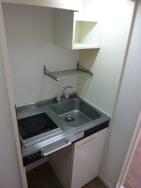 Kitchen. I'm happy if living alone IH hob! !