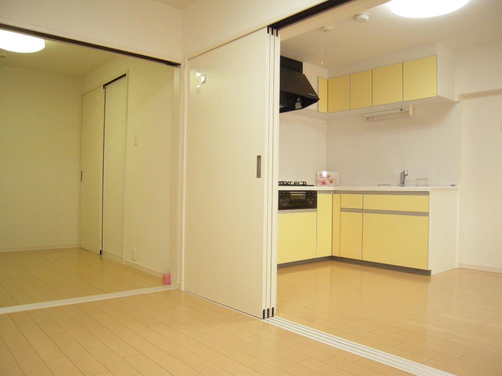 Living. Indoor (July 2013) Shooting