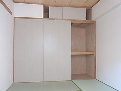 Receipt. Japanese-style room 6 quires ・ Receipt