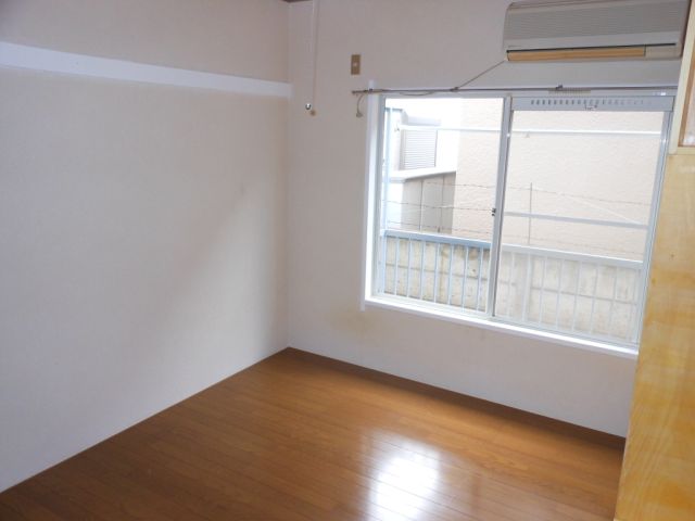 Living and room. Bright and clean rooms