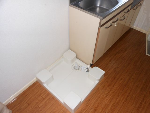 Other room space. Indoor Laundry space