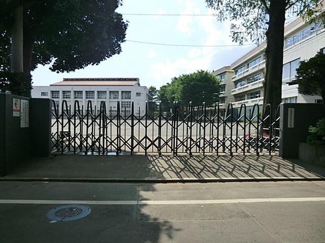 Junior high school. 1200m to Musashino Municipal second junior high school