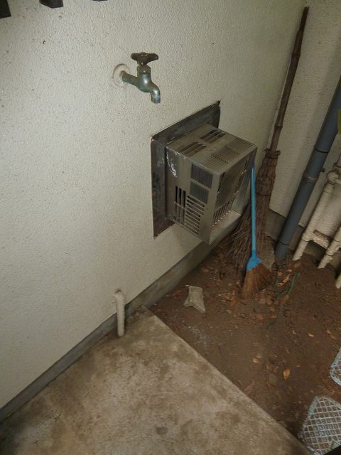 Other Equipment. Laundry Area will be the entrance side.