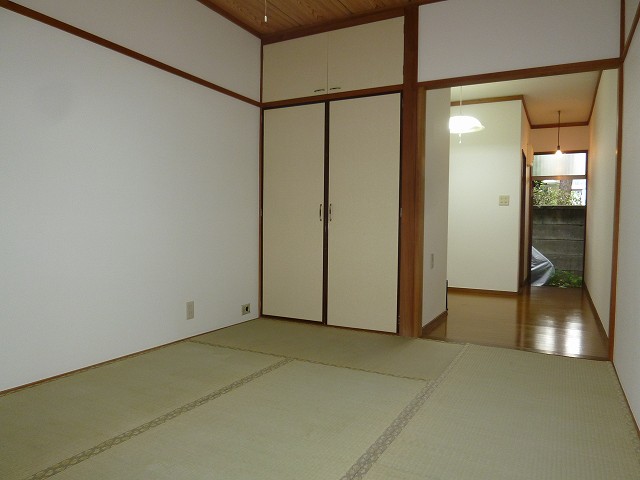 Living and room. Japanese-style room is calm after all