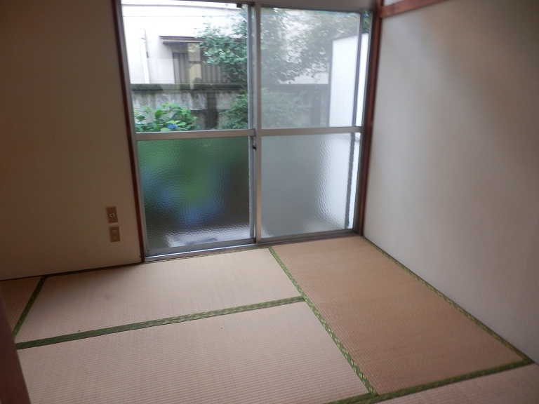 Other room space. Japanese-style room 6 quires!