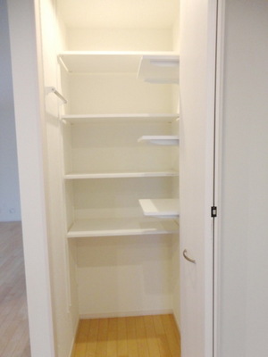 Receipt. Kitchen storage