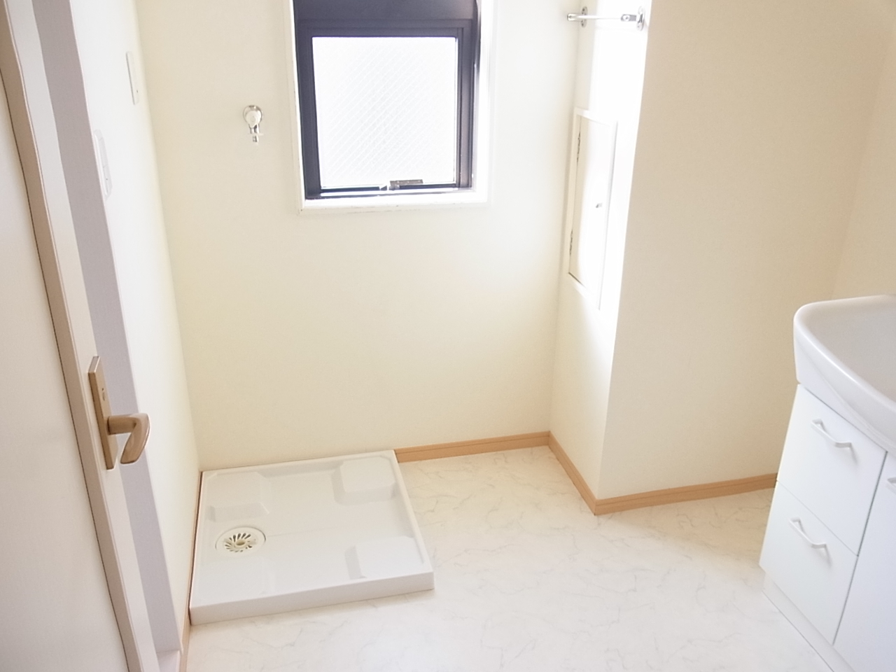 Washroom. Room Bathroom