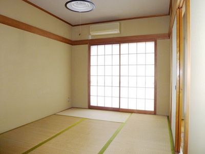 Other room space. Japanese-style room 6 quires sunny