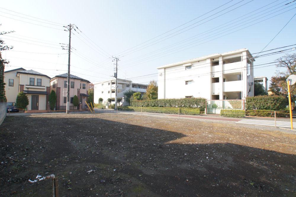 Local land photo. It has taken toward the southwest side from the northeast side