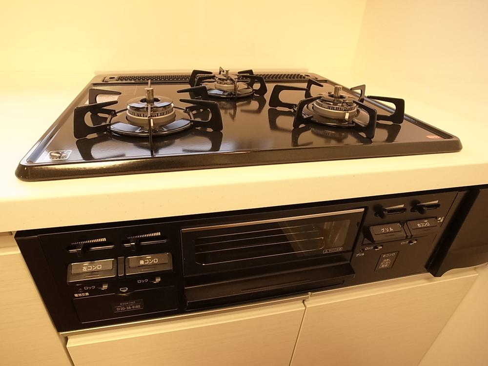 Kitchen. Indoor (10 May 2013) Shooting