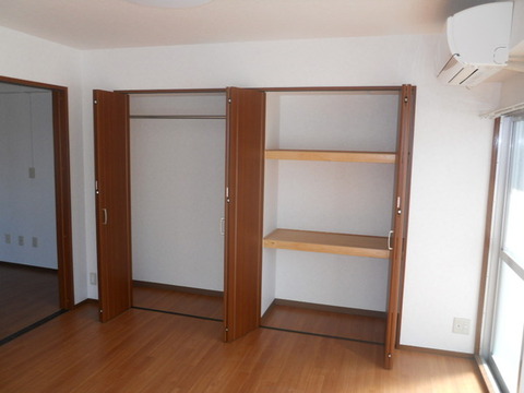 Receipt. It is housed in a wall-to-wall!