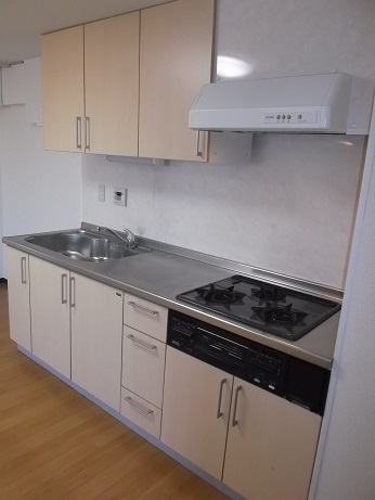 Kitchen. ☆ Gas 3-neck of the system Kitchen ☆